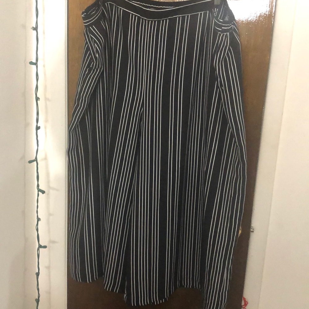 Wide leg pants